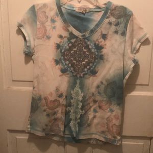 Women’s print v-neck